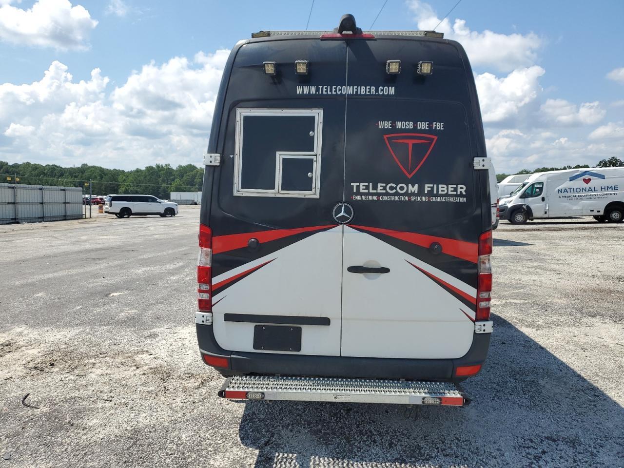 2017 Mercedes-Benz Sprinter 2500 - Фото 6