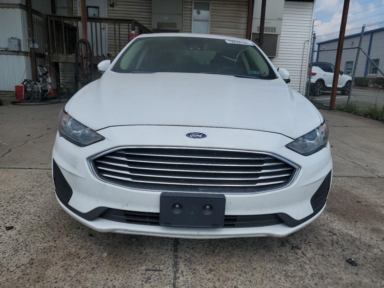 2019 Ford Fusion Se - Фото 5