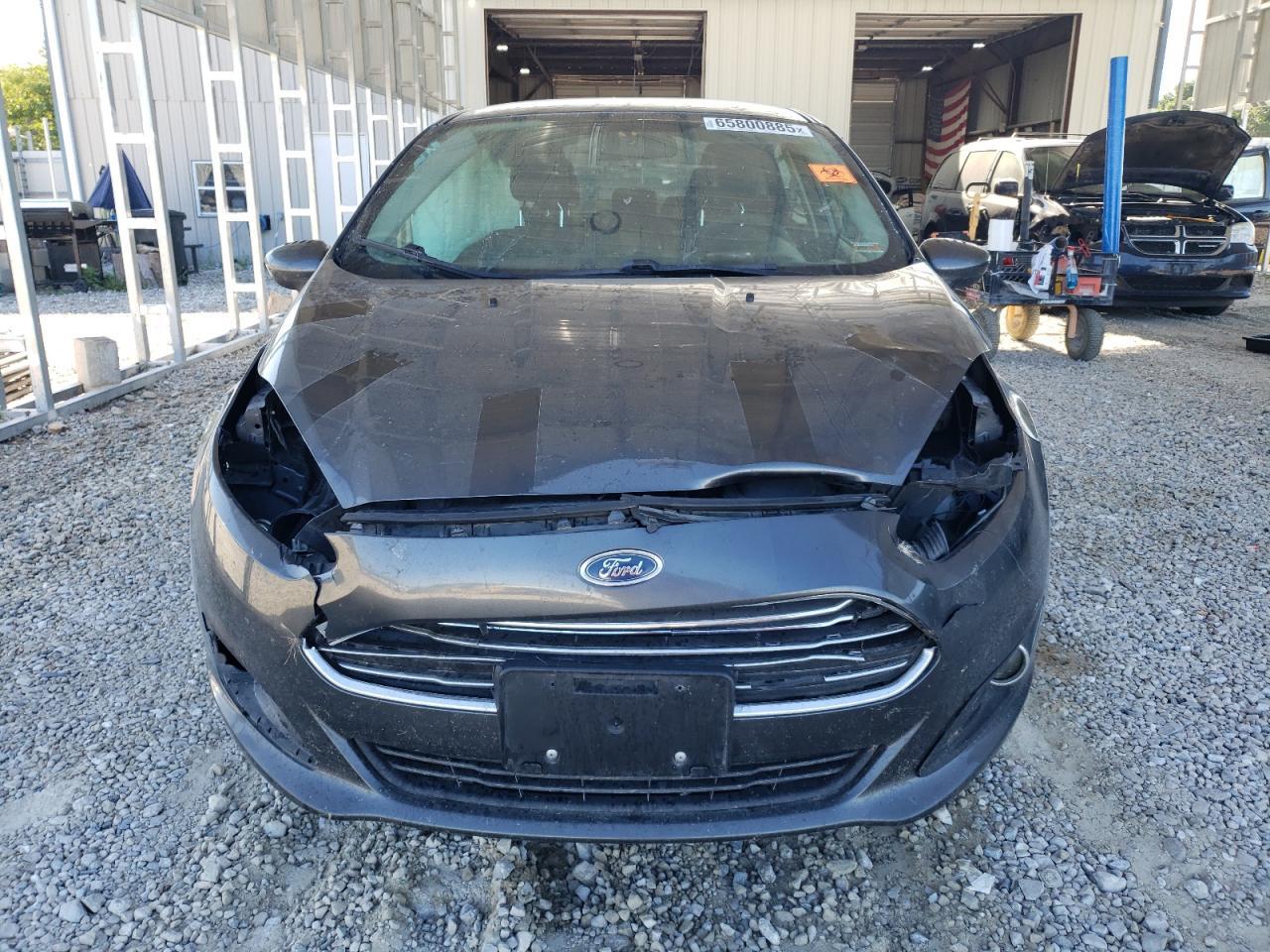 2019 Ford Fiesta Se - Фото 5