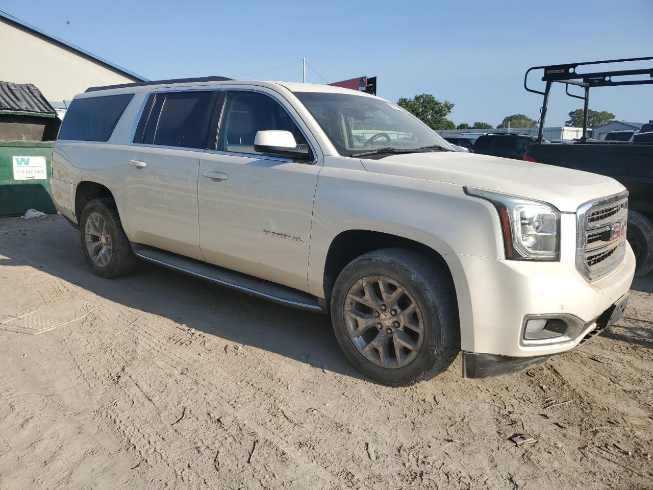 2015 GMC Yukon Xl K1500 Slt - Image 4