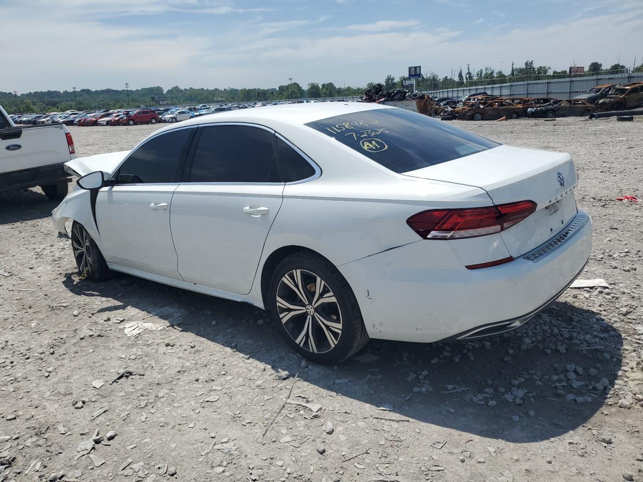 2022 Volkswagen Passat Se - Фото 2