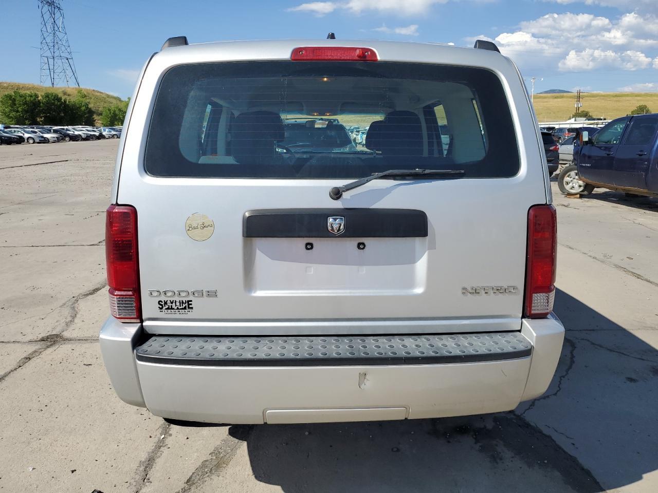 2011 Dodge Nitro Se - Image 6