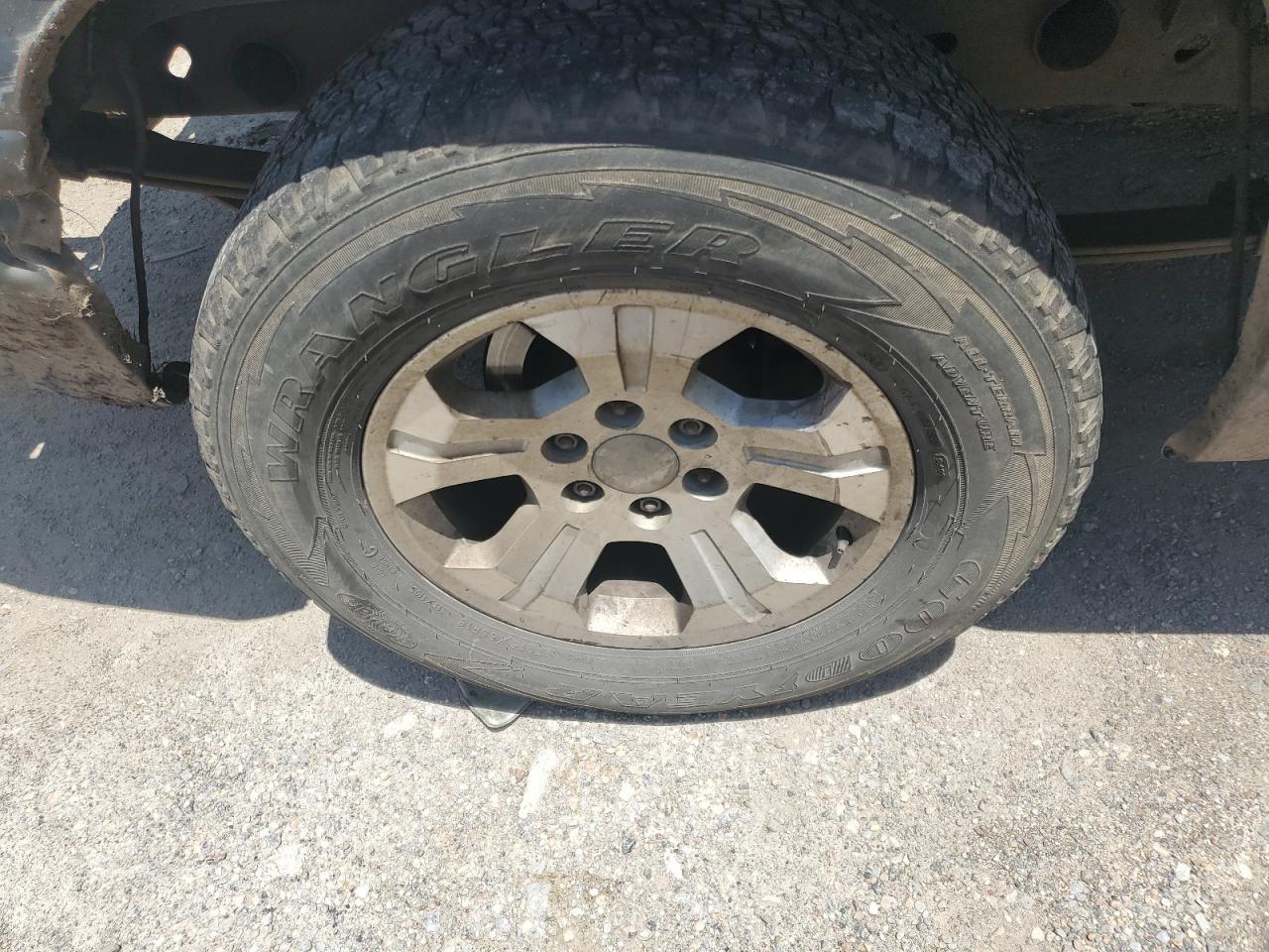 2000 Chevrolet Silverado C1500 - Image 5