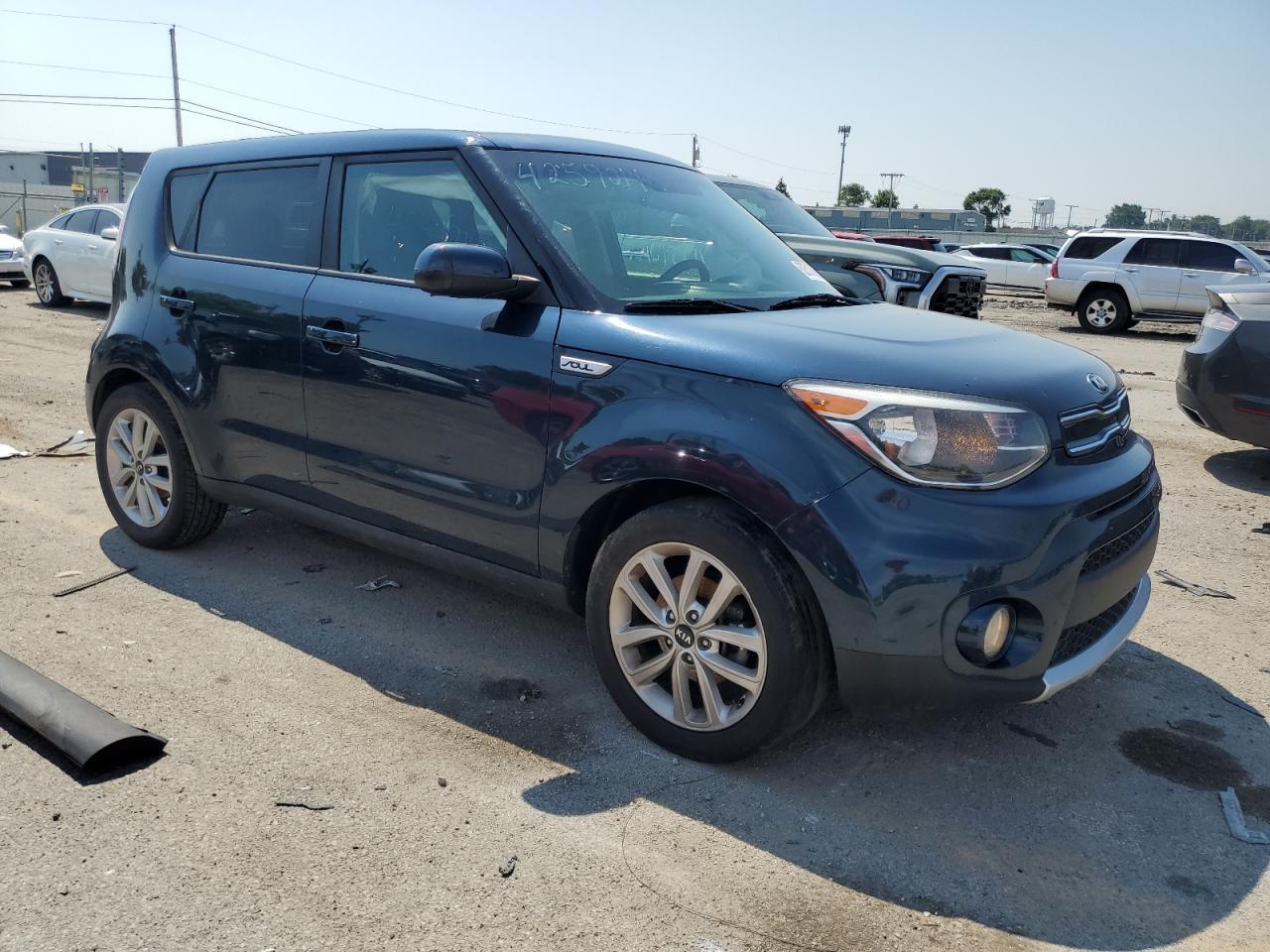 2017 Kia Soul + - Image 4