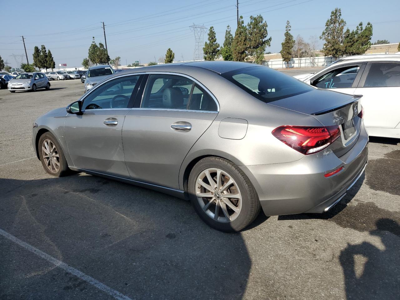 2019 Mercedes-Benz A 220 - Фото 2