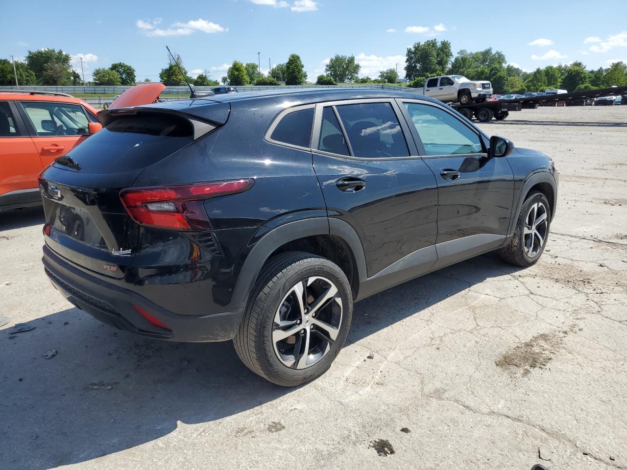 2025 Chevrolet Trax 1Rs - Фото 3