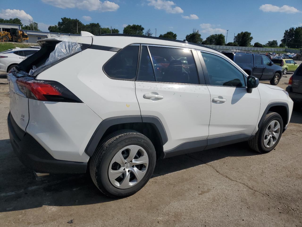 2021 Toyota Rav4 Le - Image 3