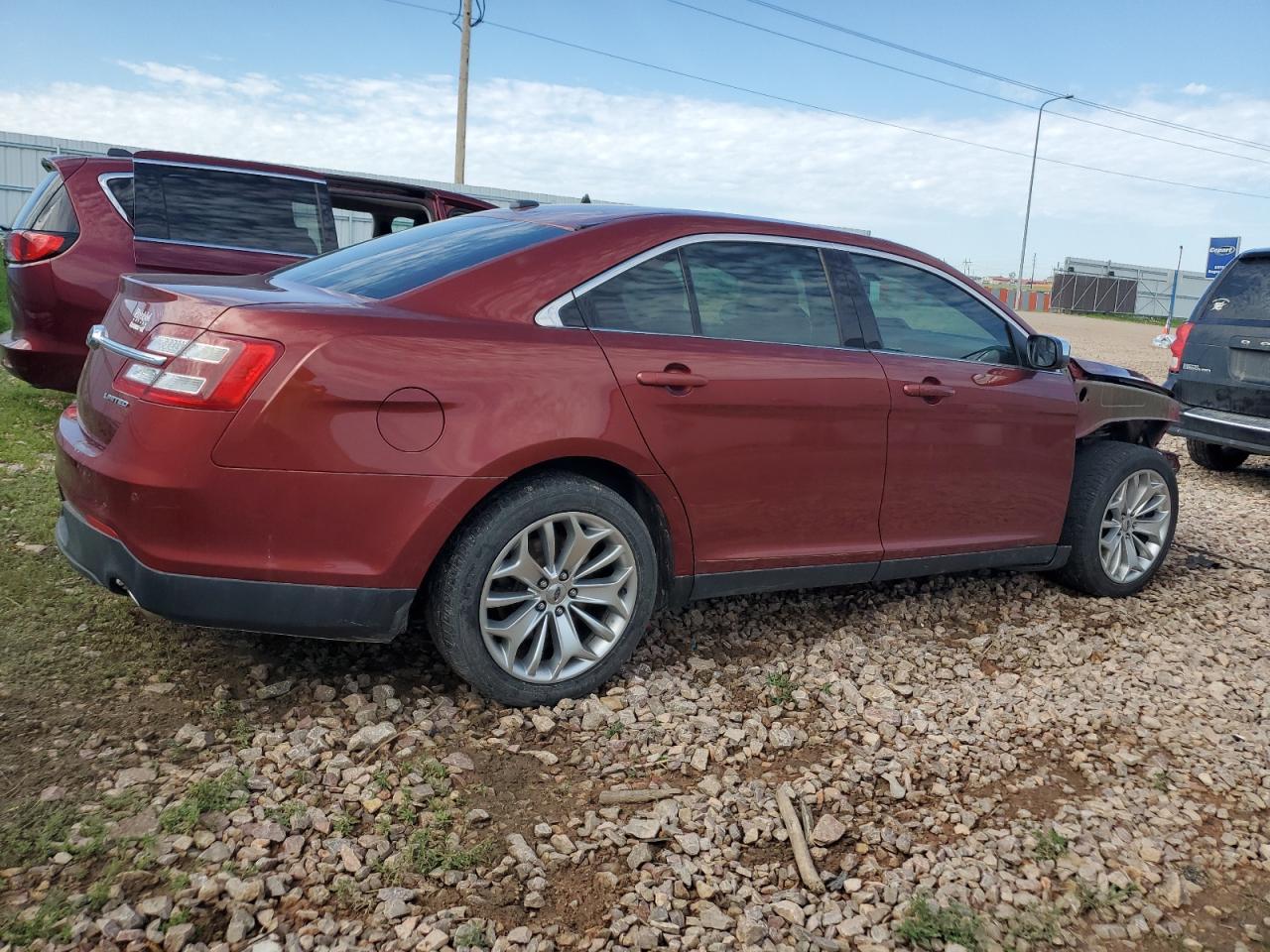 2014 Ford Taurus Limited - Image 3