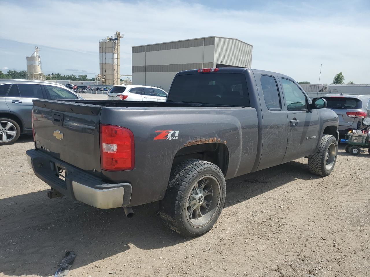 2011 Chevrolet Silverado K1500 Lt - Фото 3
