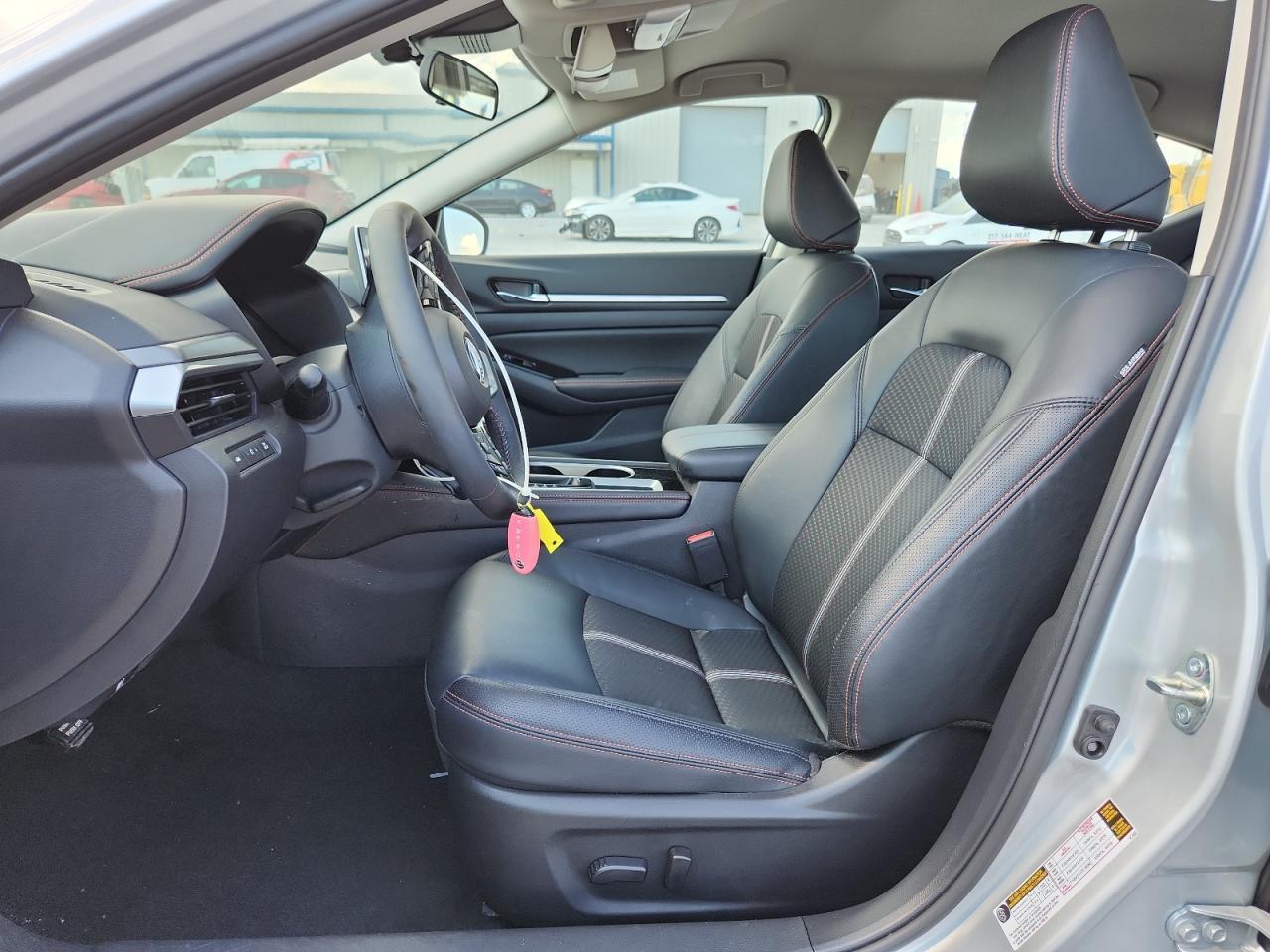 2025 Nissan Altima Sr - Фото 7