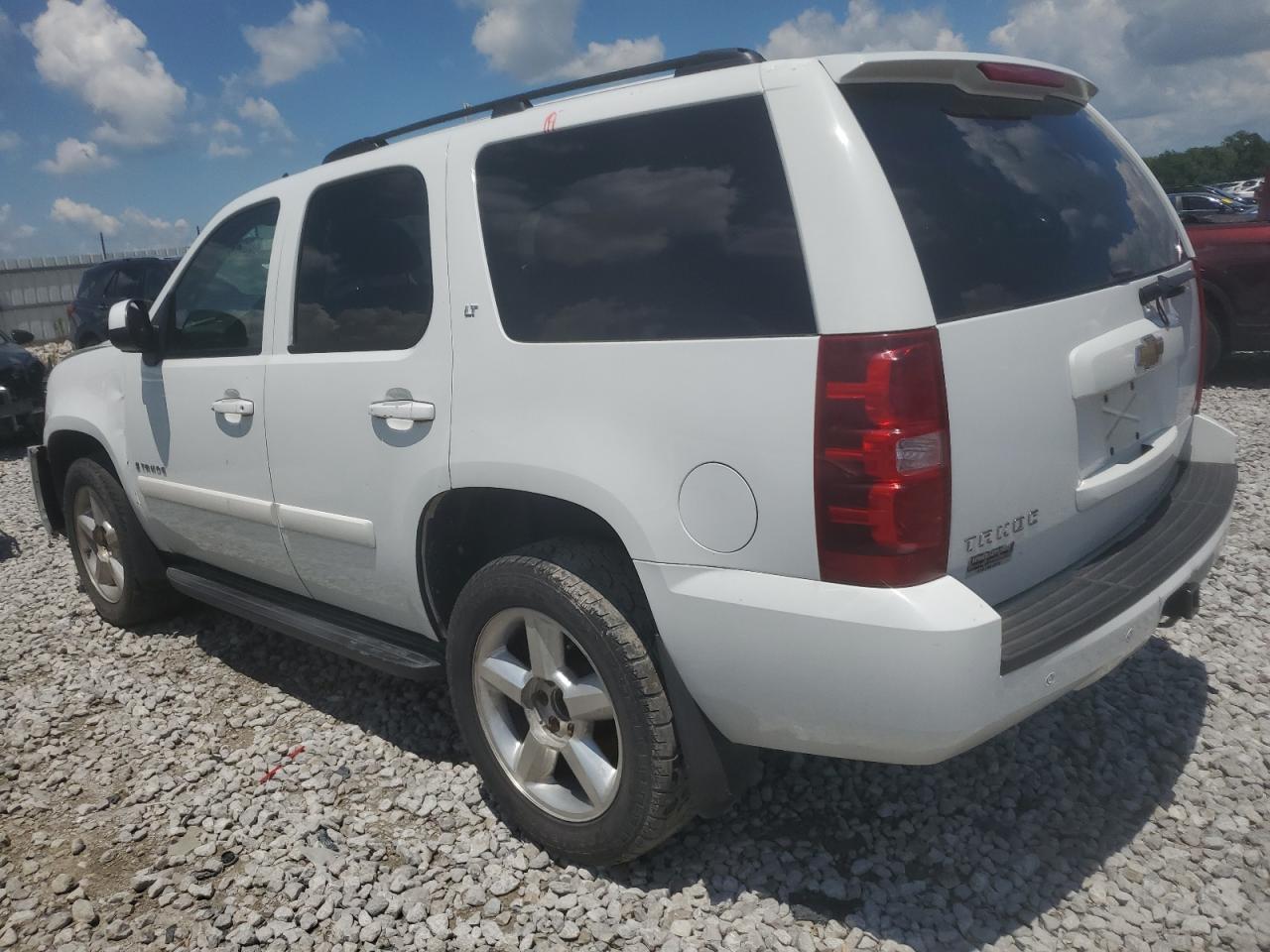 2007 Chevrolet Tahoe K1500 - Image 2