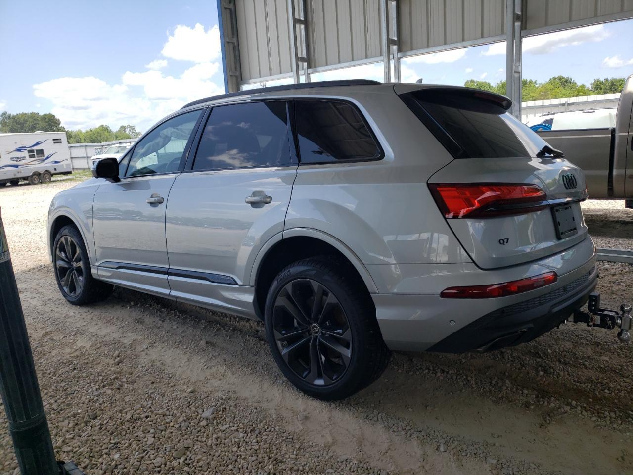 2025 Audi Q7 Prestige - Image 2