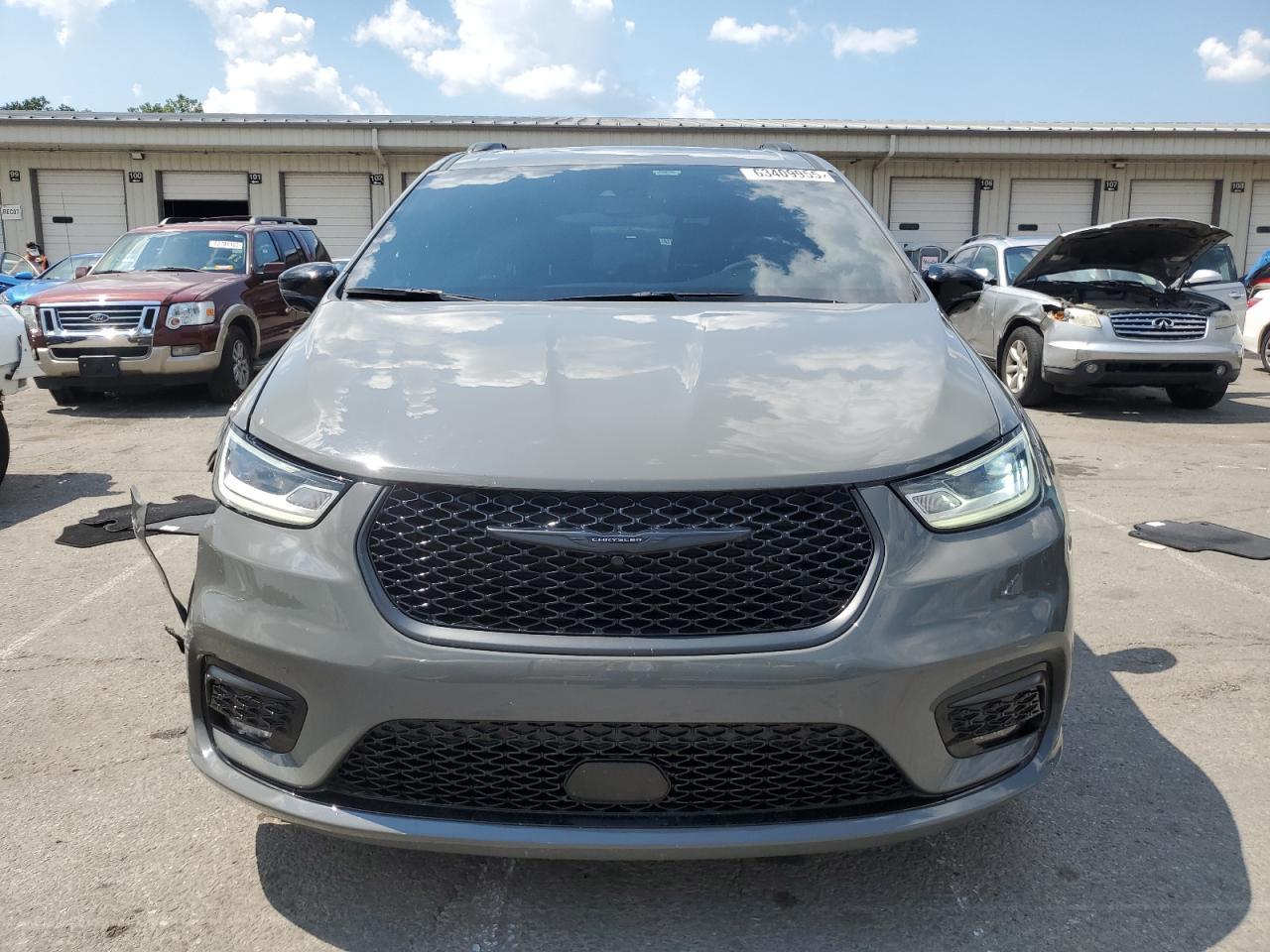 2023 Chrysler Pacifica Limited - Фото 5