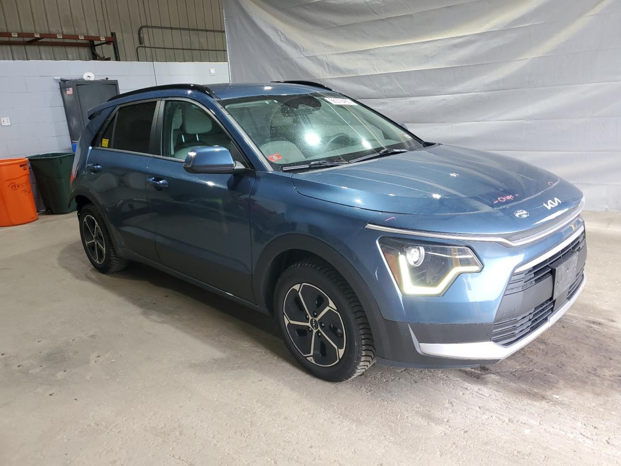 2023 Kia Niro Ex - Image 4