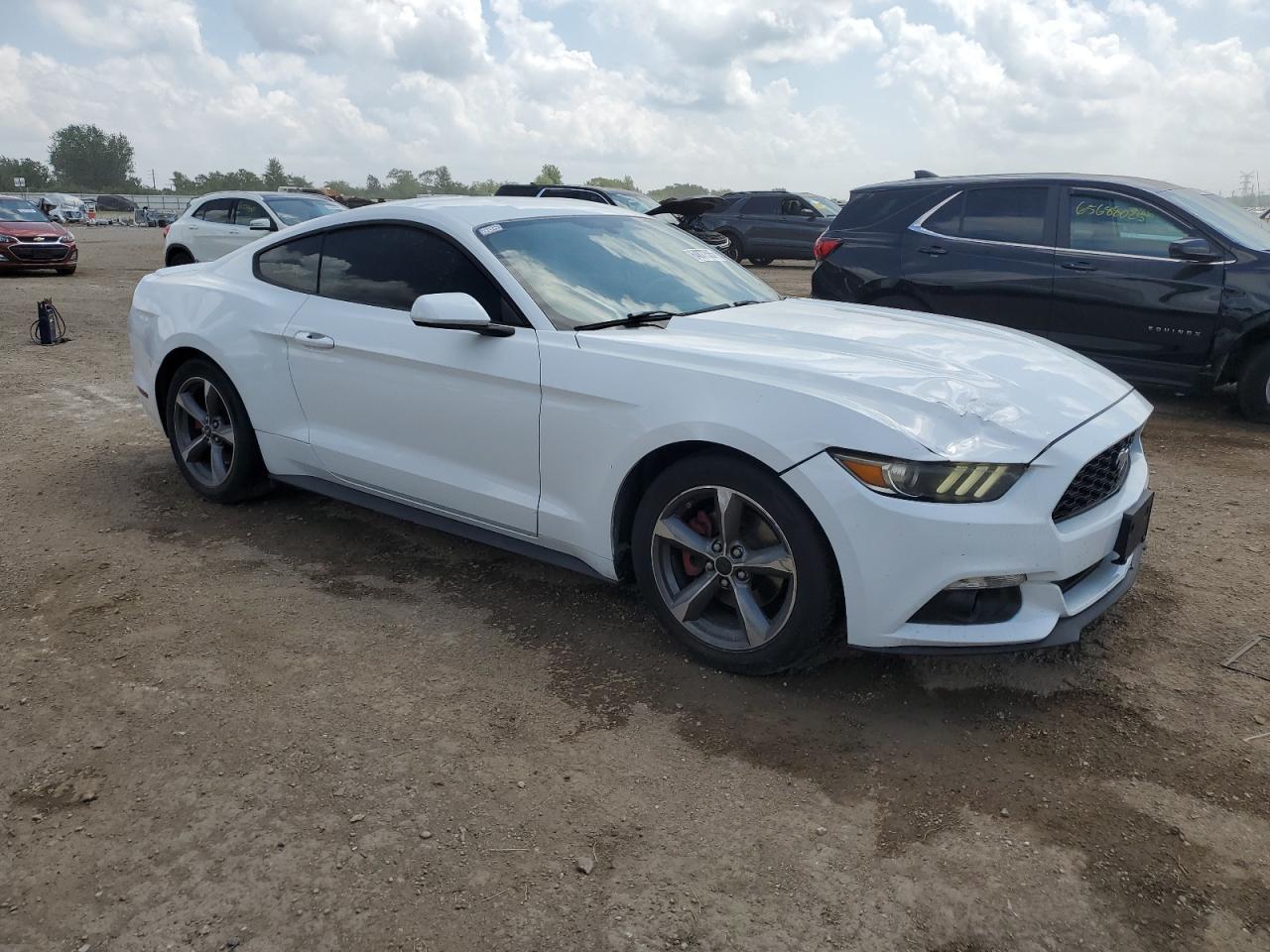 2015 Ford Mustang - Image 4