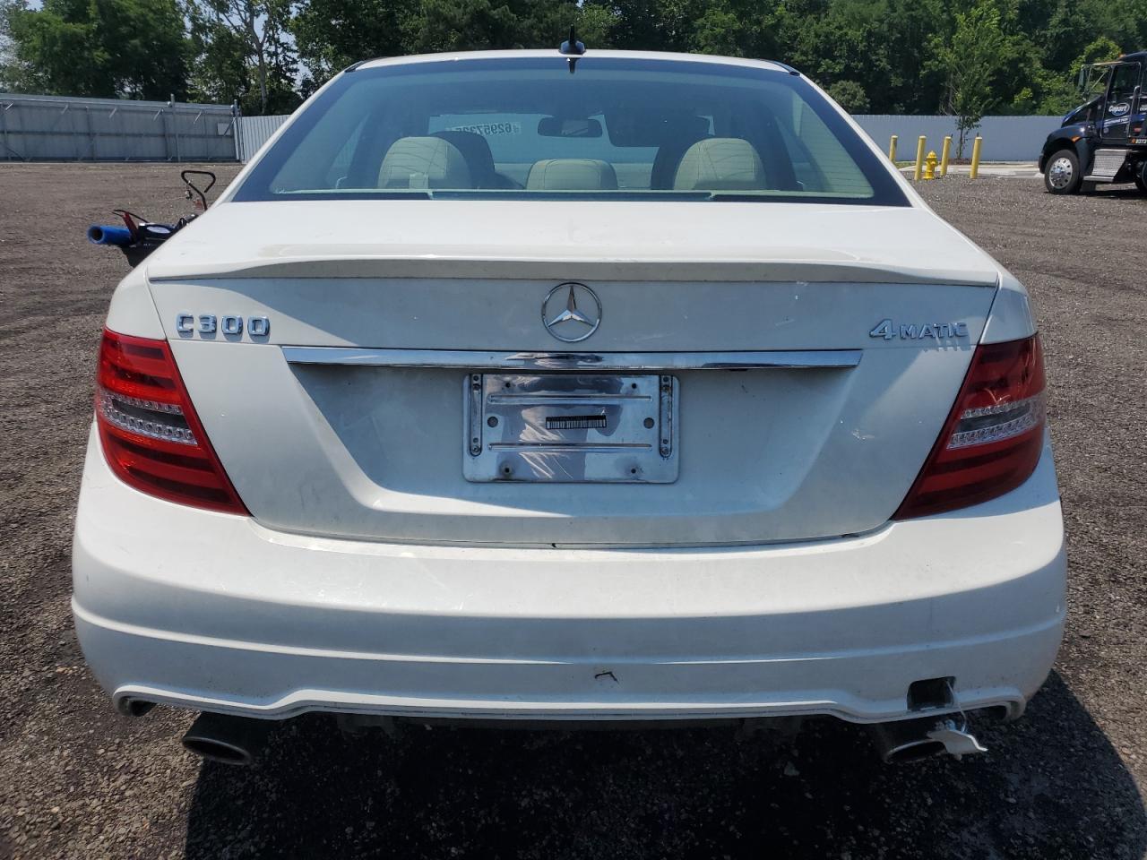 2012 Mercedes-Benz C 300 4Matic - Image 6