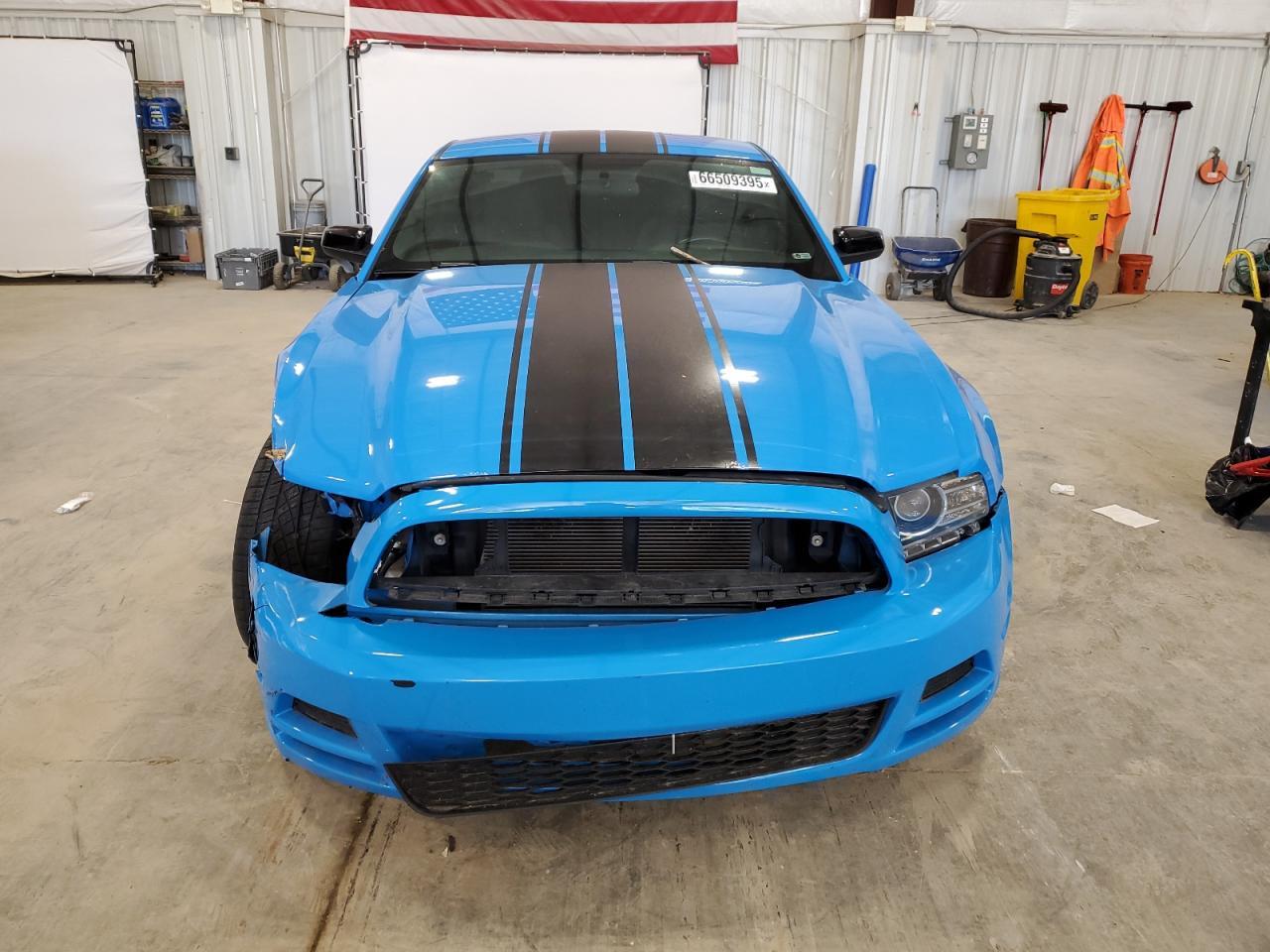 2013 Ford Mustang - Фото 5