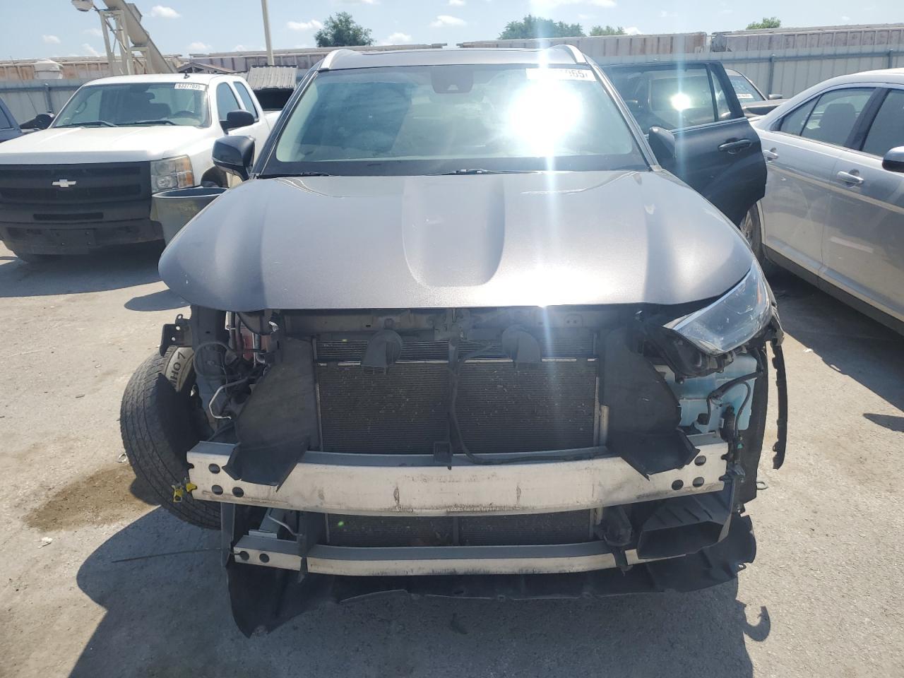 2022 Toyota Highlander Xle - Image 5