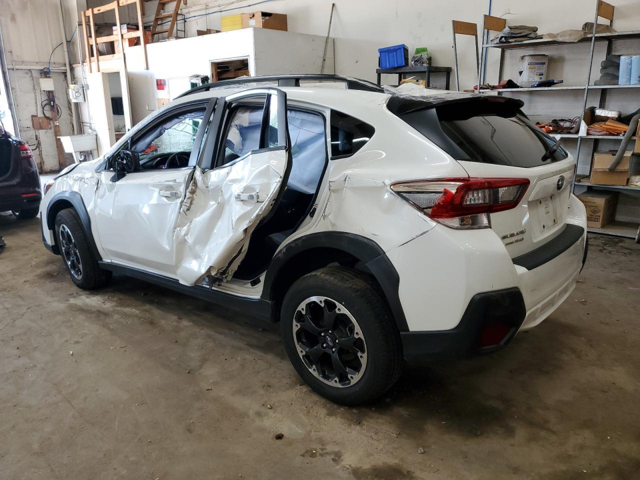 2023 Subaru Crosstrek Premium - Фото 2