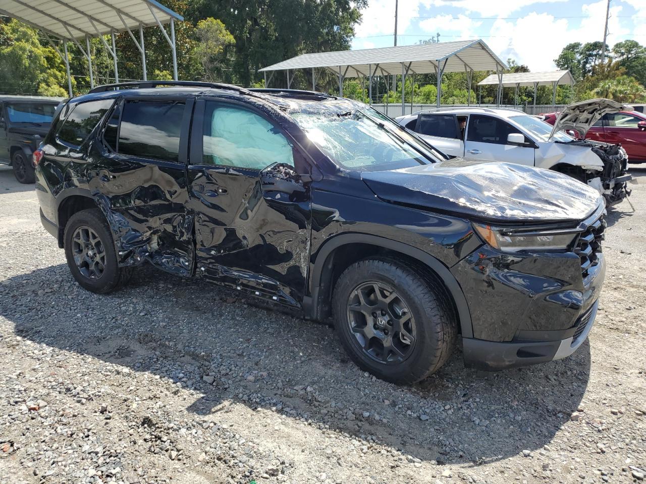 2025 Honda Pilot Trailsport - Image 4