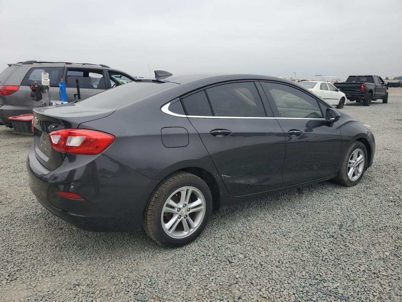 2016 Chevrolet Cruze Lt - Image 3