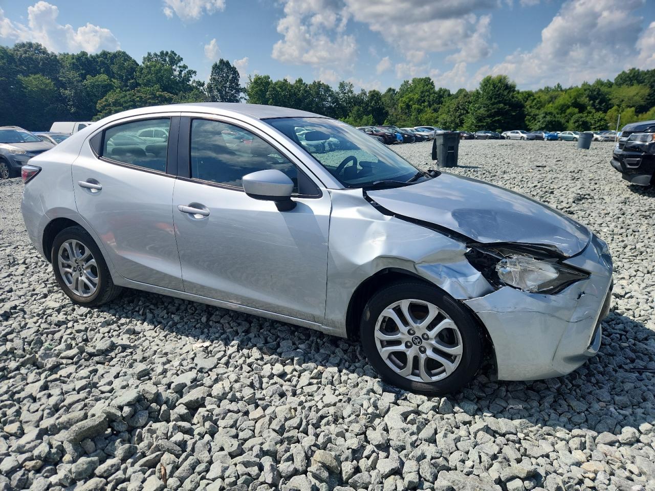 2018 Toyota Yaris Ia - Image 4