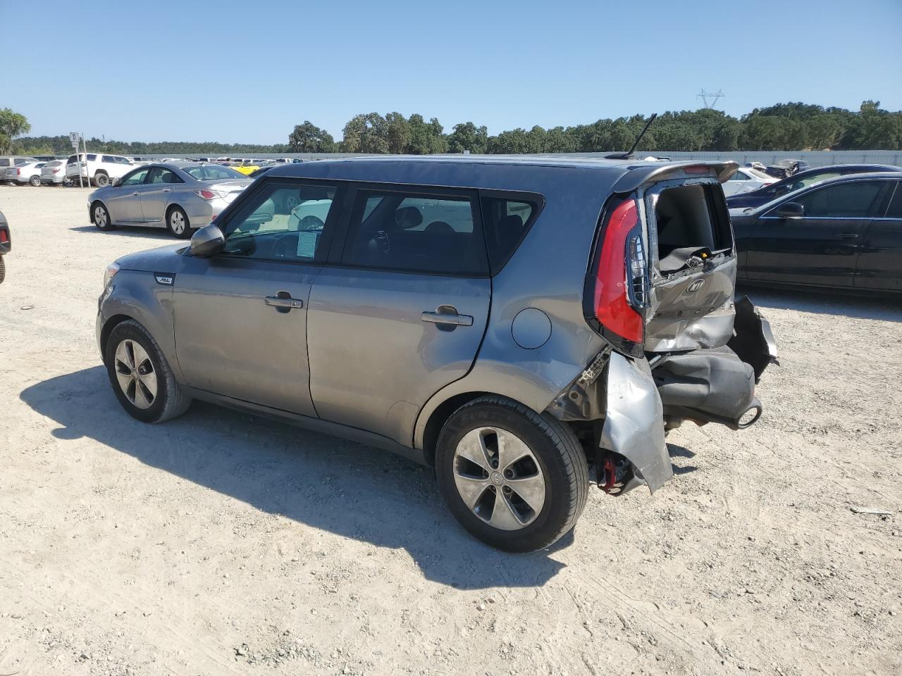 2016 Kia Soul - Image 2