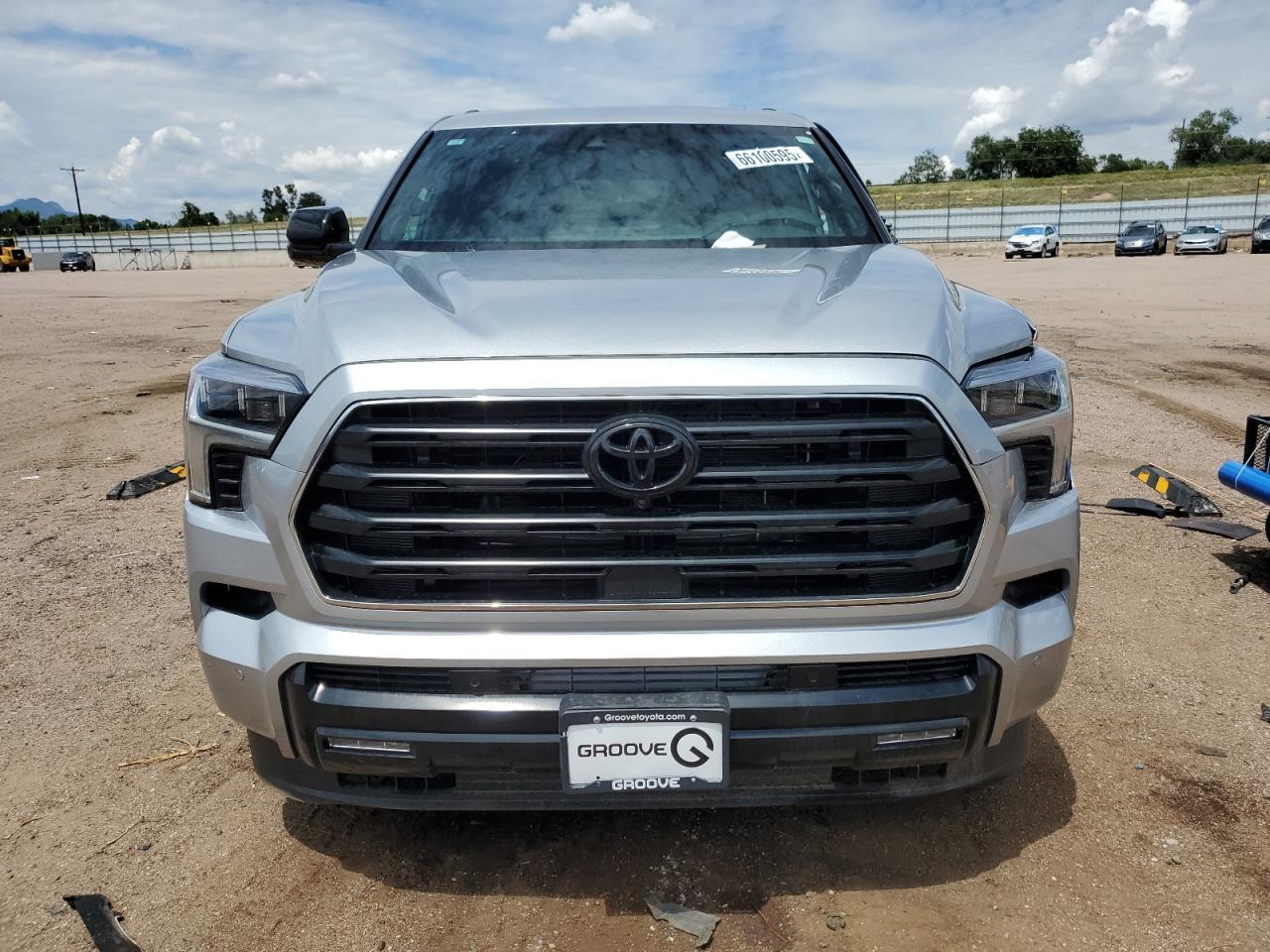 2025 Toyota Sequoia Sr5 - Фото 5
