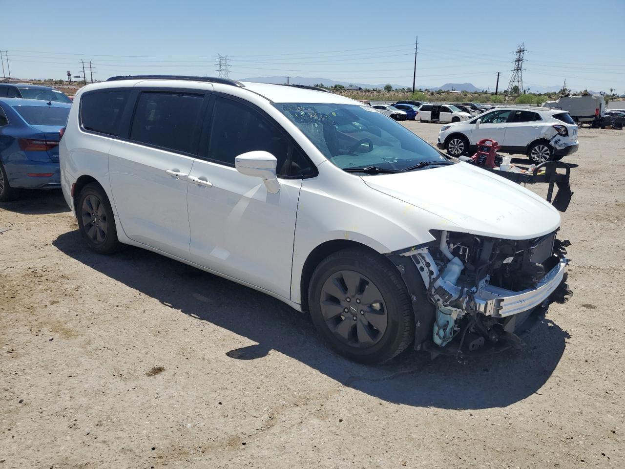 2020 Chrysler Pacifica Hybrid Touring L - Image 4