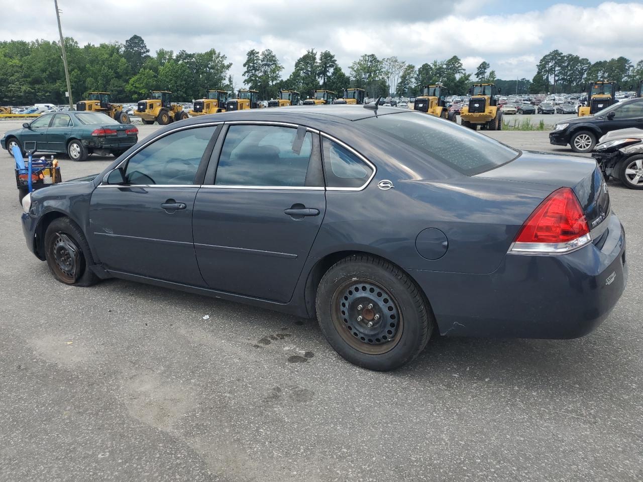 2008 Chevrolet Impala Ls - Image 2