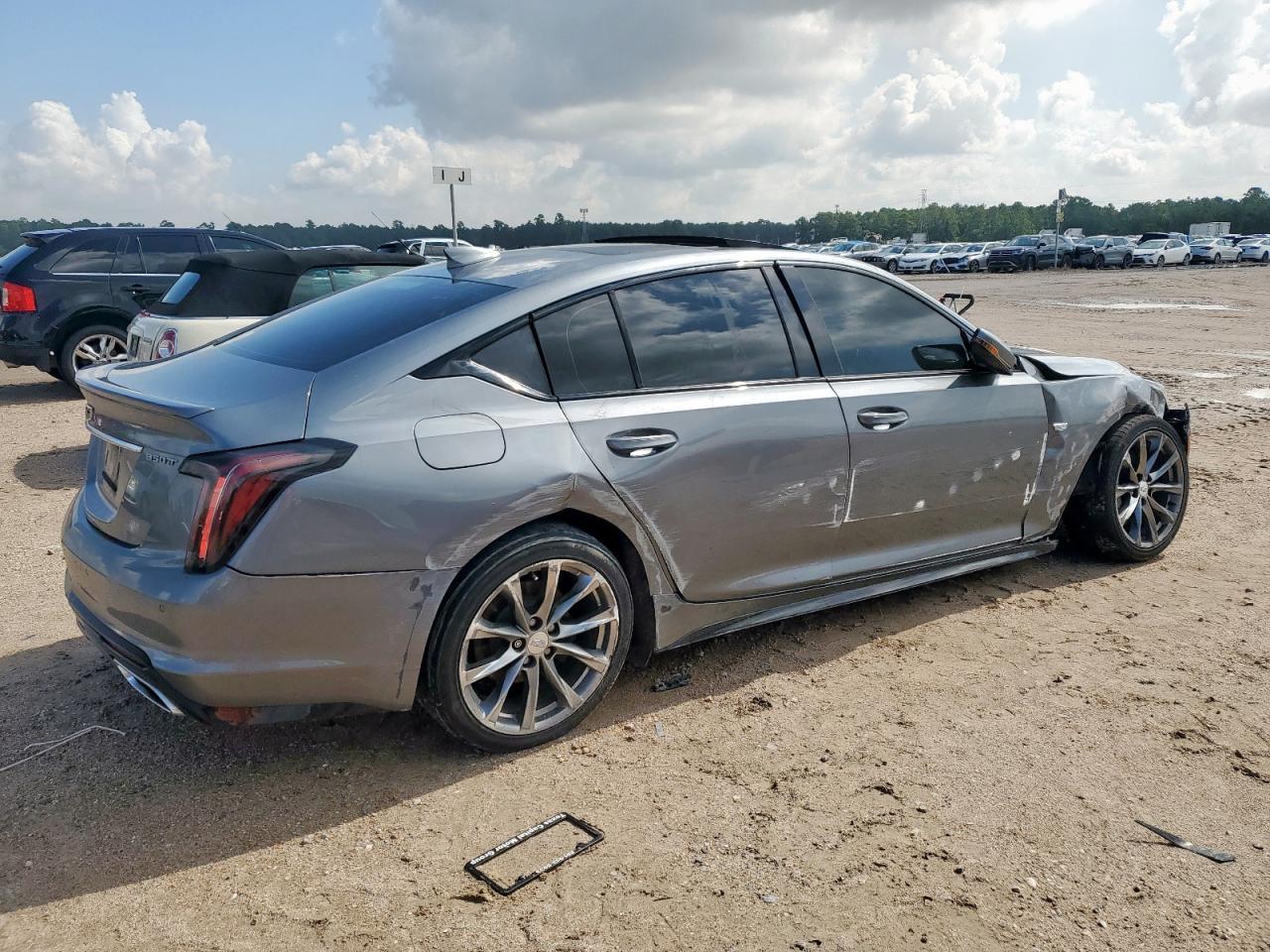 2020 Cadillac Ct5 Sport - Image 3