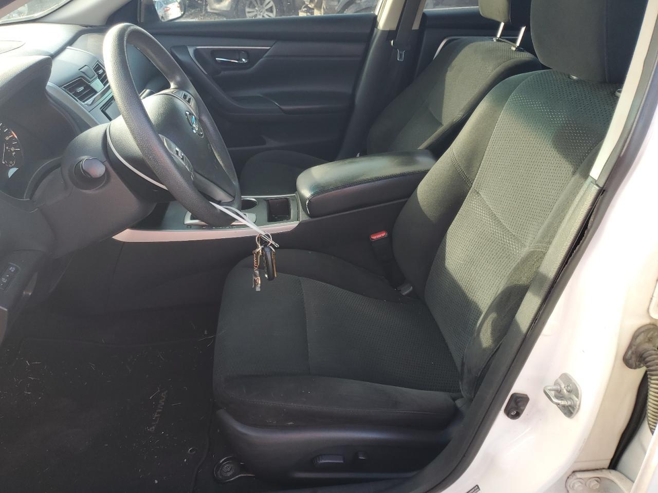 2015 Nissan Altima - Фото 7