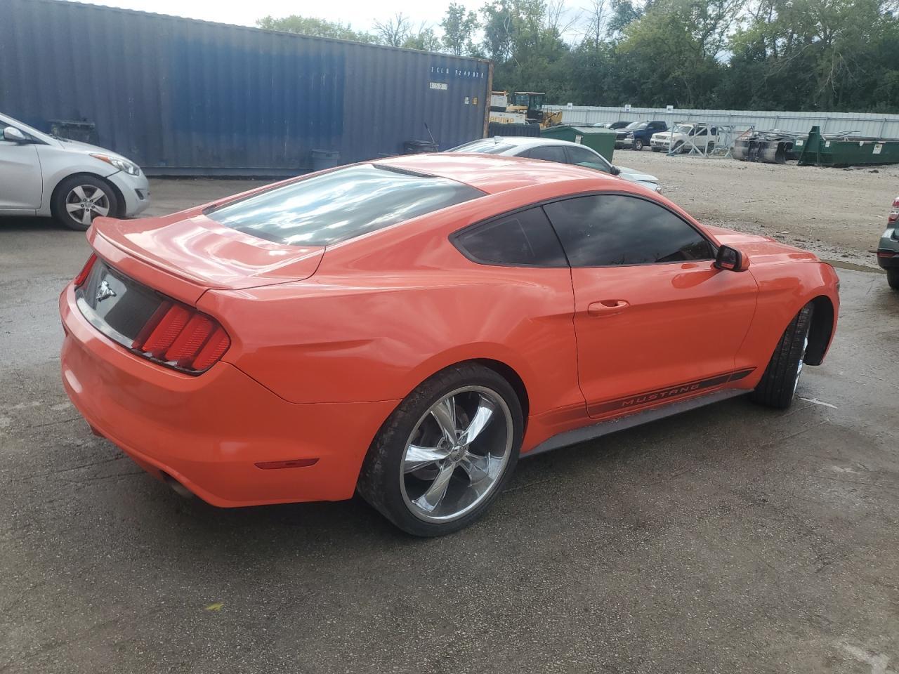 2015 Ford Mustang - Фото 3