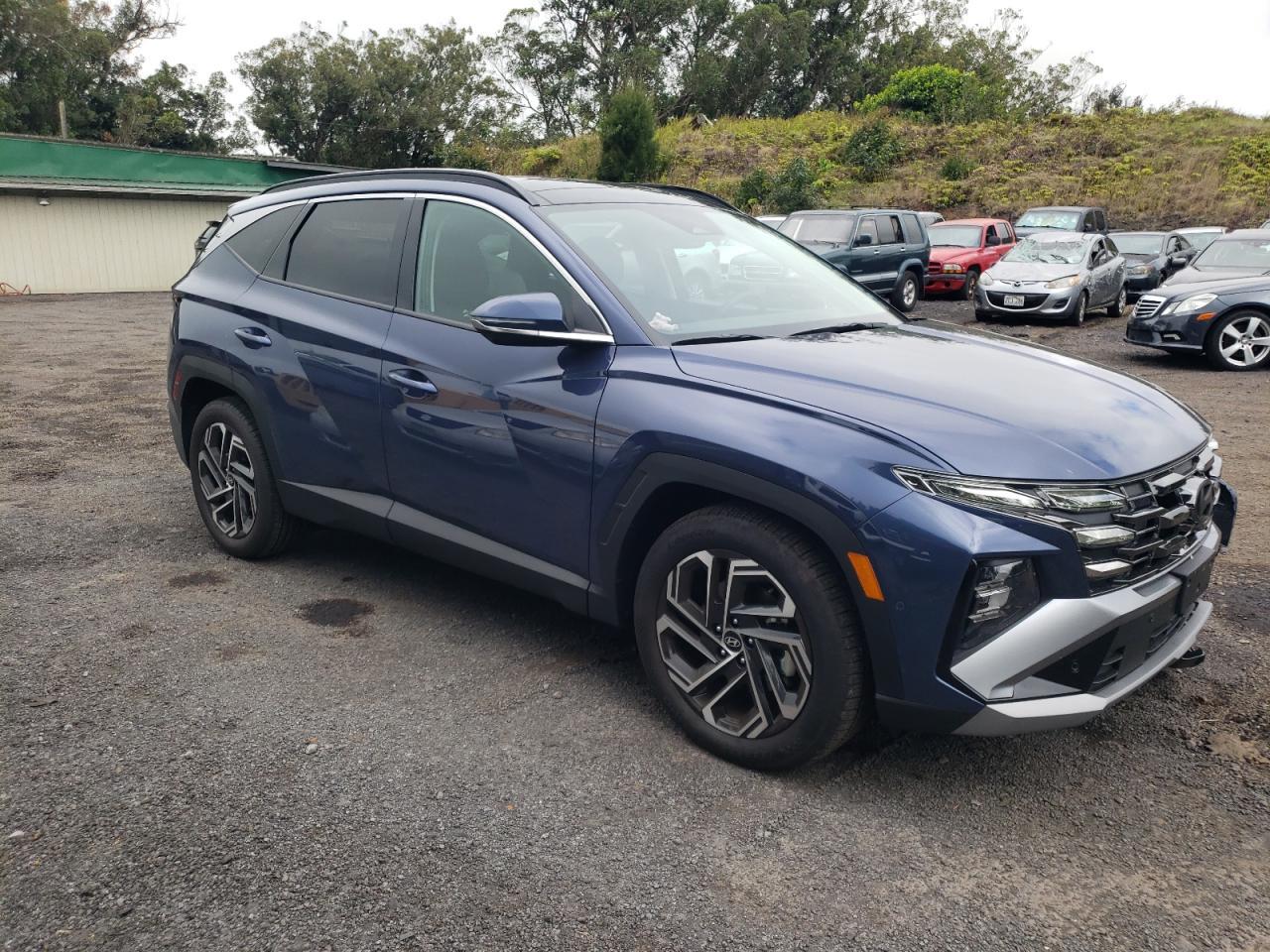 2025 Hyundai Tucson Limited - Image 4