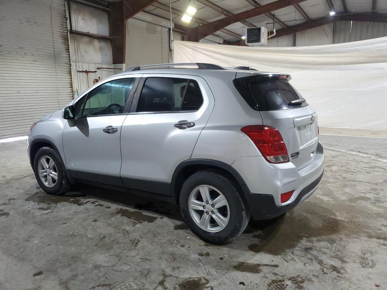 2020 Chevrolet Trax 1Lt - Фото 2