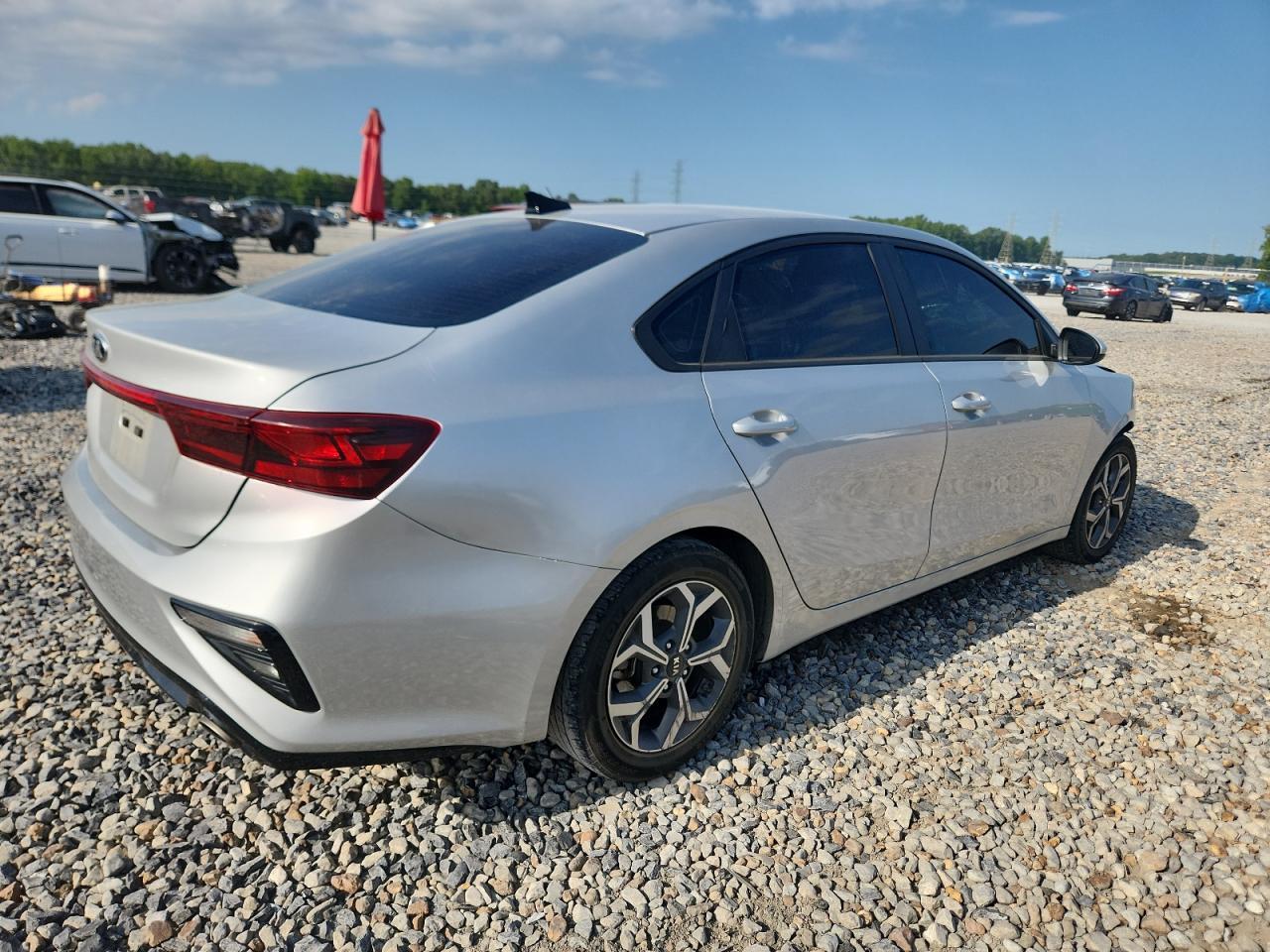 2021 Kia Forte Fe - Фото 3