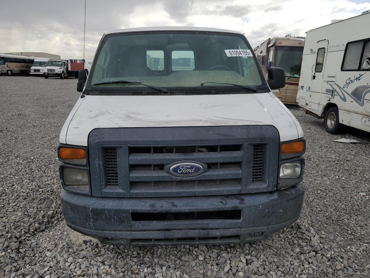 2014 Ford Econoline E250 Van - Фото 5