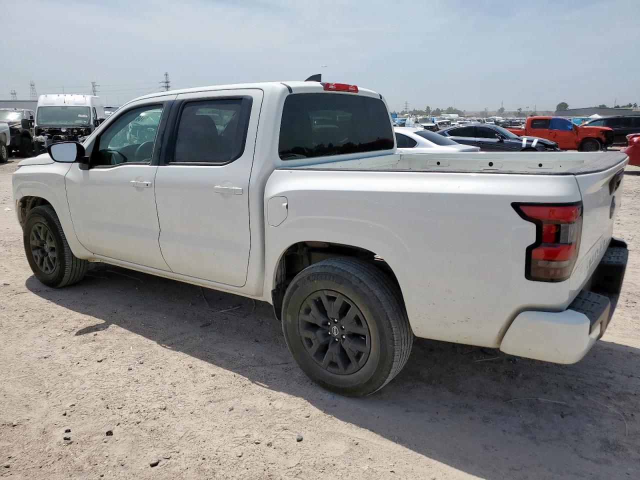 2022 Nissan Frontier S - Фото 2