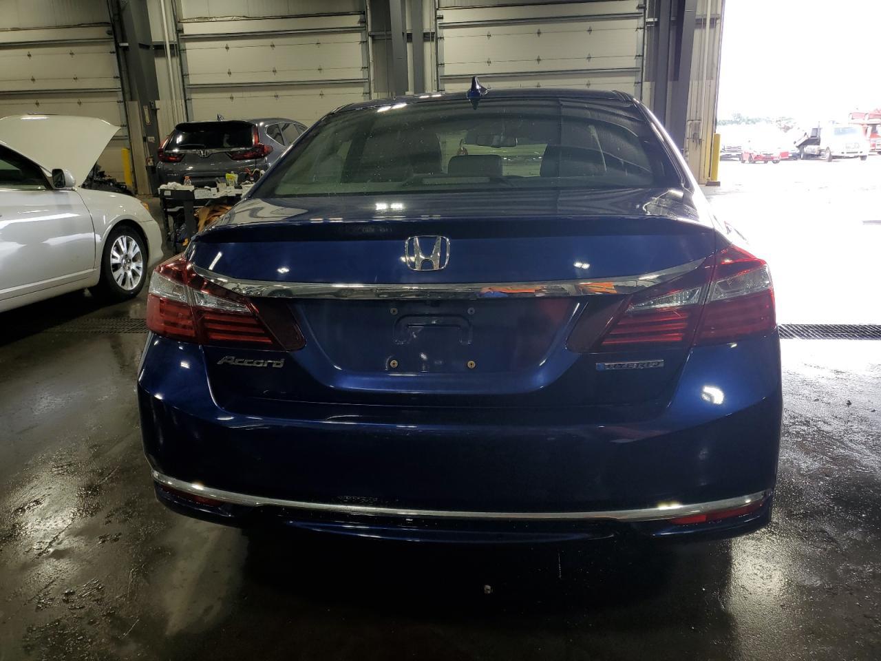 2017 Honda Accord Hybrid Exl - Image 6