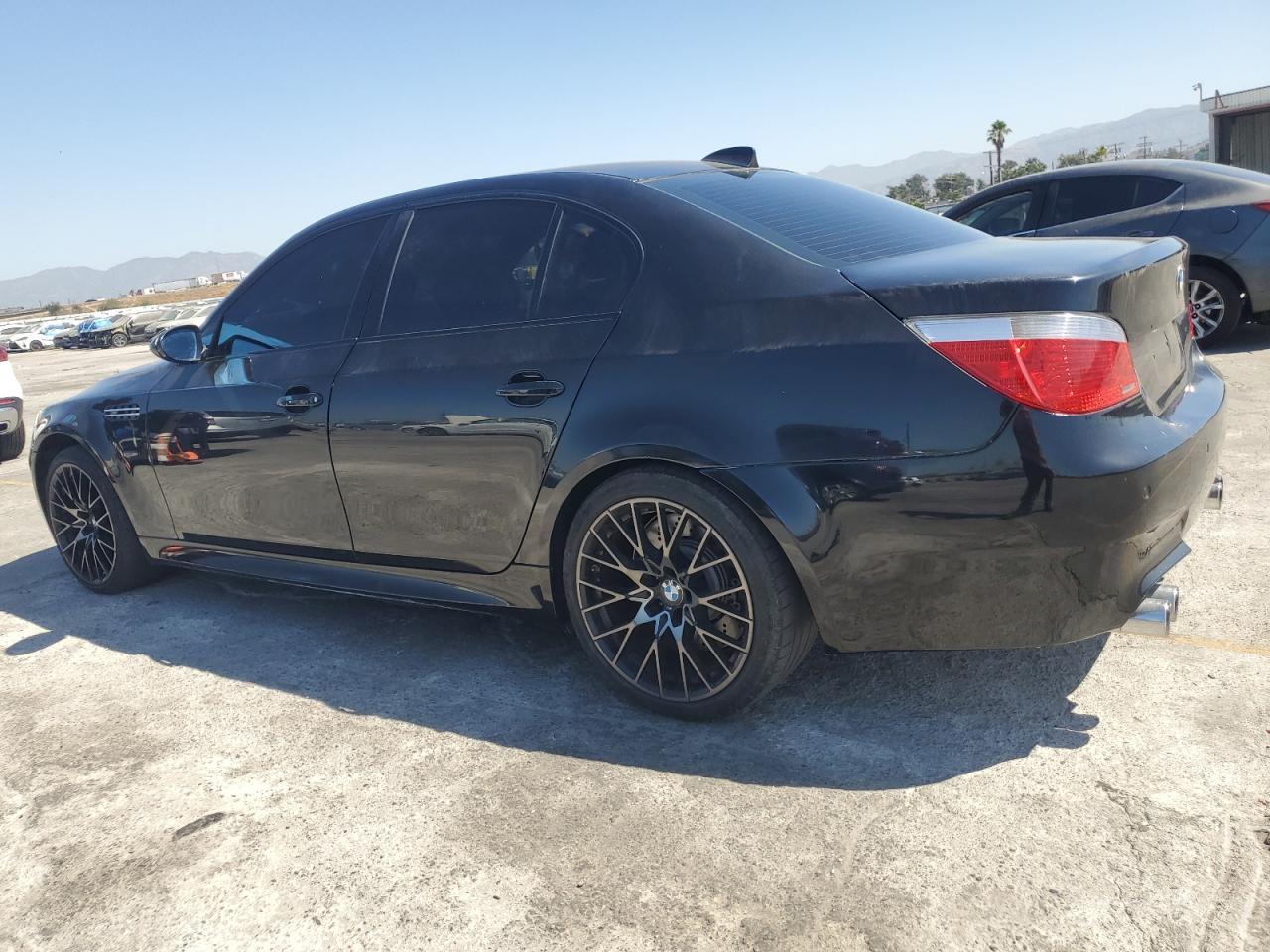 2006 BMW M5 - Фото 2