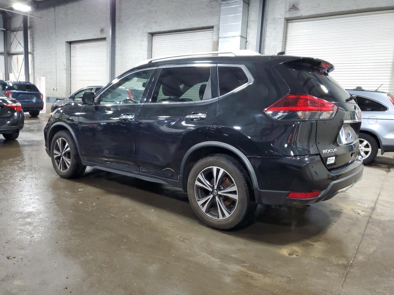 2018 Nissan Rogue S - Фото 2