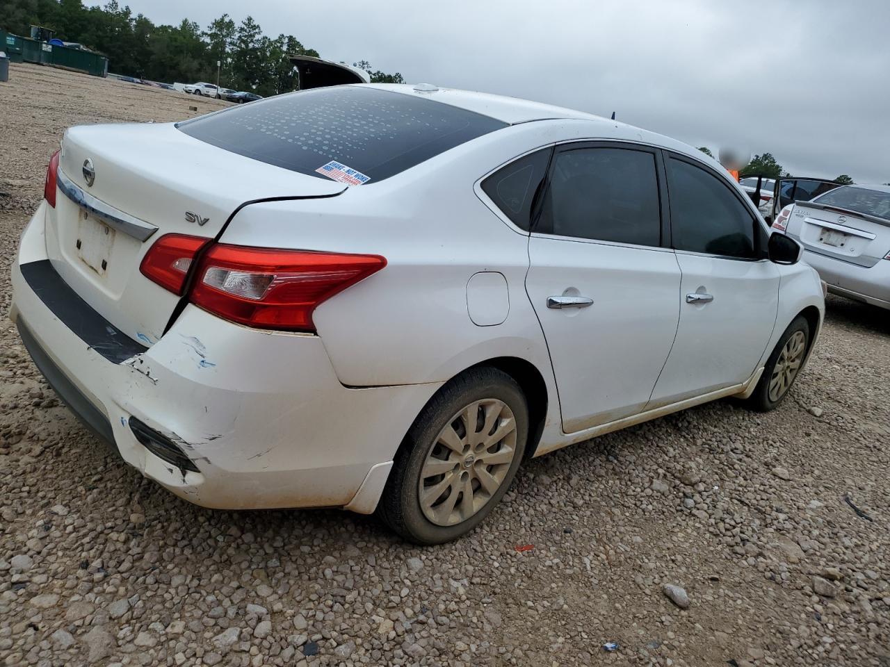 2016 Nissan Sentra S - Image 3