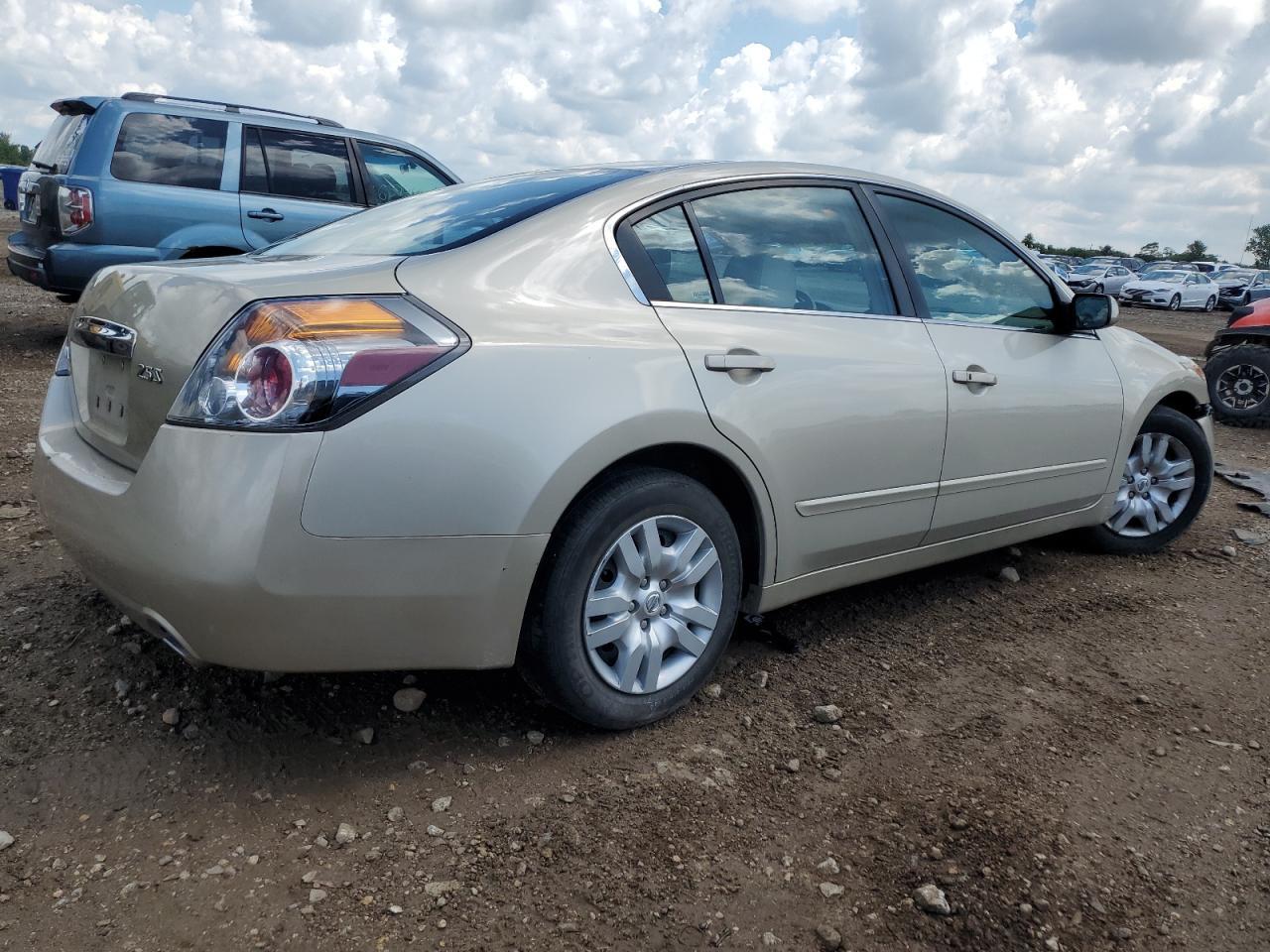 2010 Nissan Altima Base - Image 3