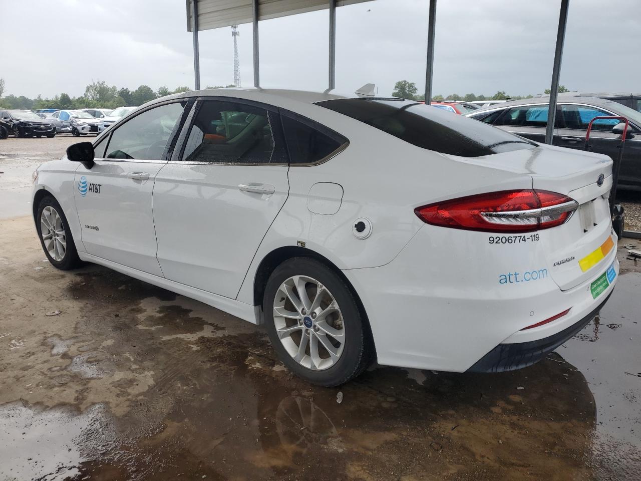 2019 Ford Fusion Se - Image 2