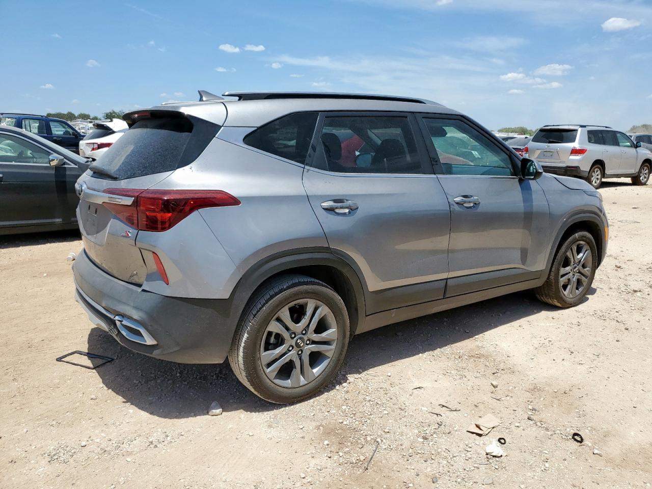 2021 Kia Seltos S - Фото 3