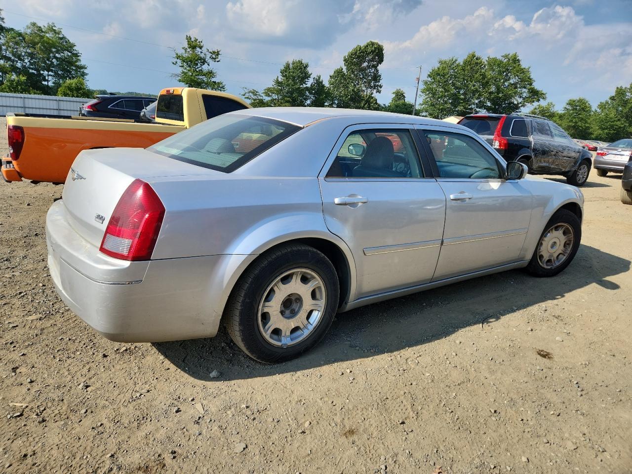 2005 Chrysler 300 Touring - Фото 3