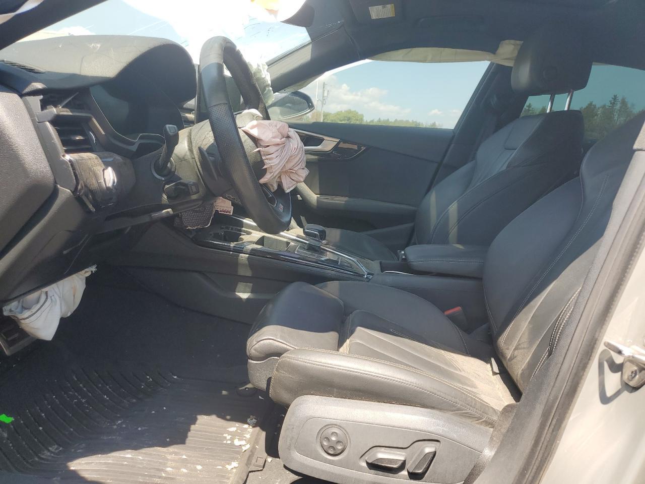 2022 Audi A4 Premium Plus 45 - Фото 7