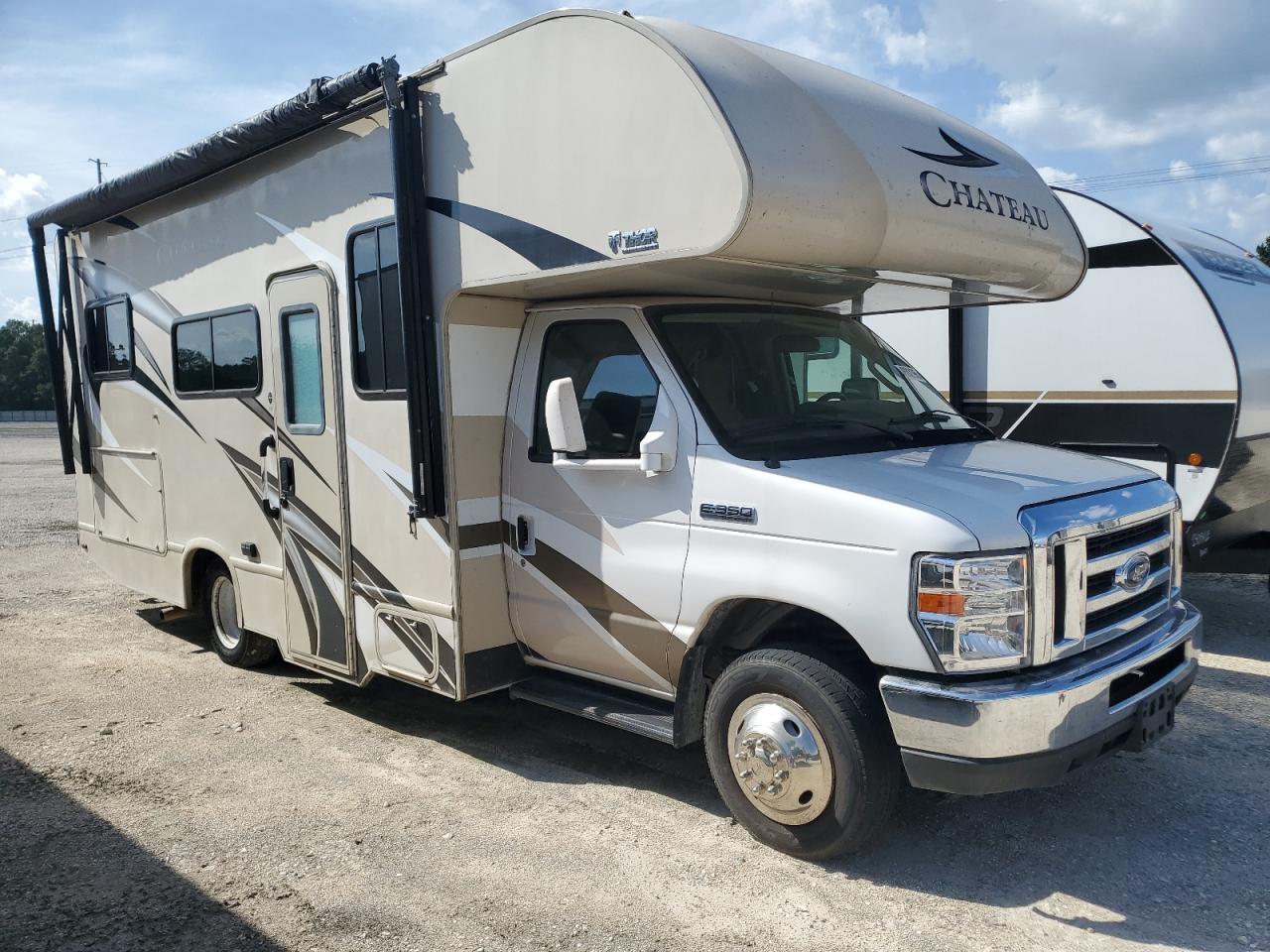 2019 Ford Econoline E350 Super Duty Cutaway Van