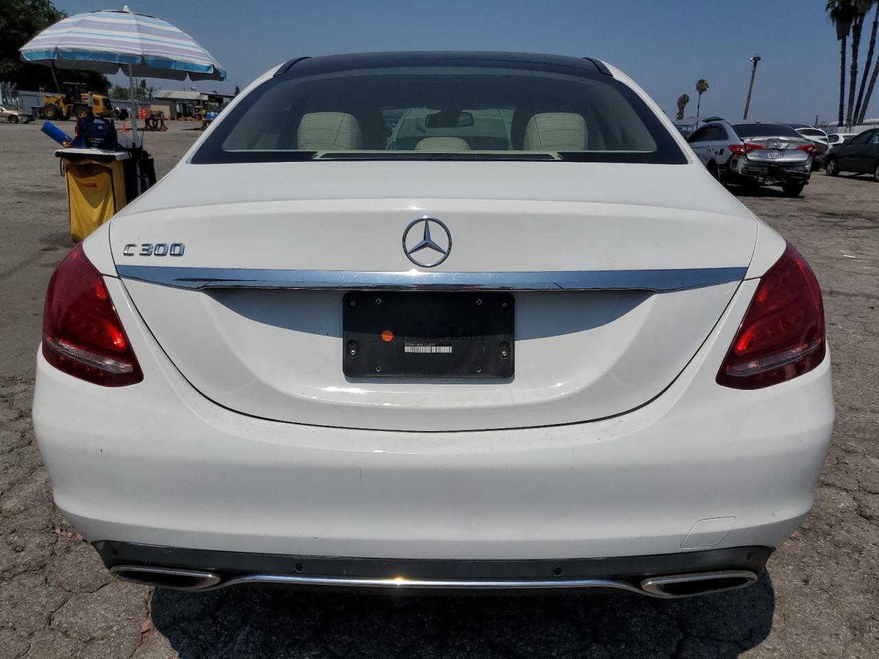 2015 Mercedes-Benz C 300 - Фото 6
