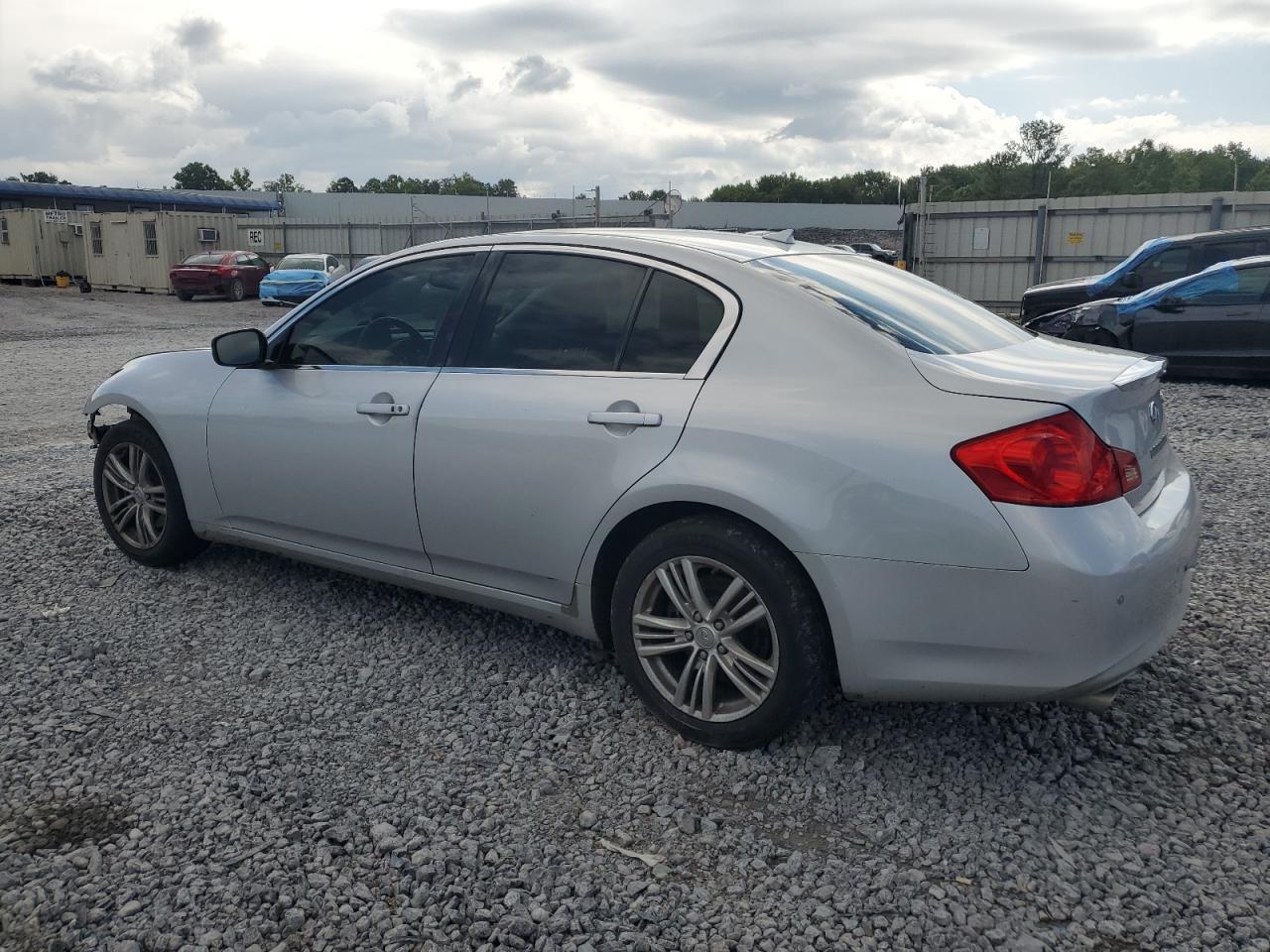 2013 Infiniti G37 - Image 2